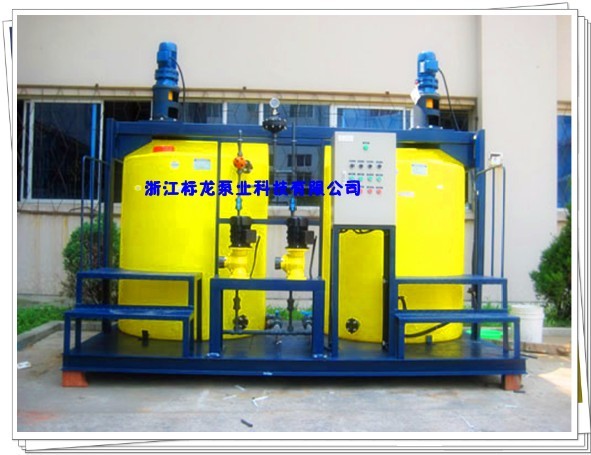 調(diao)節PH值，加酸(suan)（加堿）裝置(zhi)